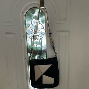 Universal Thread Black and Cream Crossbody Bag